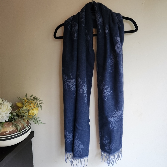 NWT Coach Oversized Muffler in Horse and Carriage Print - Picture 2 of 4